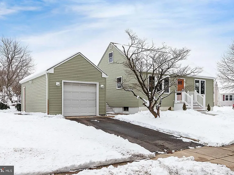 700 Price Ave — Photo 11