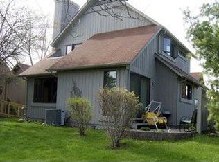 4223 White Ash Rd, Crystal Lake, IL 60014