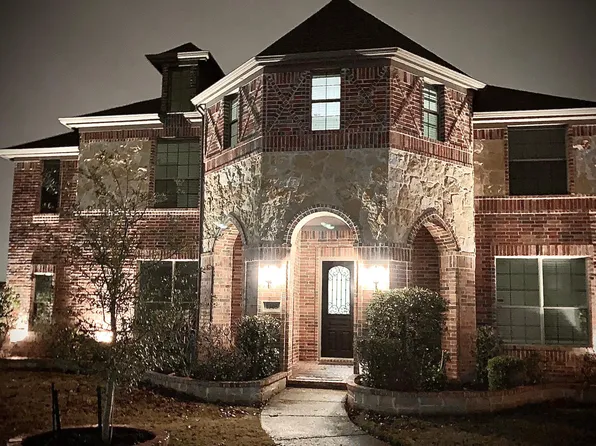 1305 Miami Dr, Carrollton, TX 75010