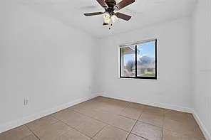 660 Royalty Ct — Photo 24