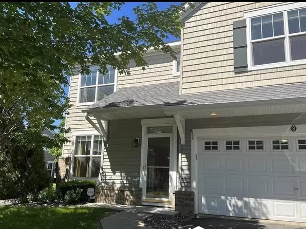 1632 Legacy Pkwy E Unit 8, Maplewood, MN 55109