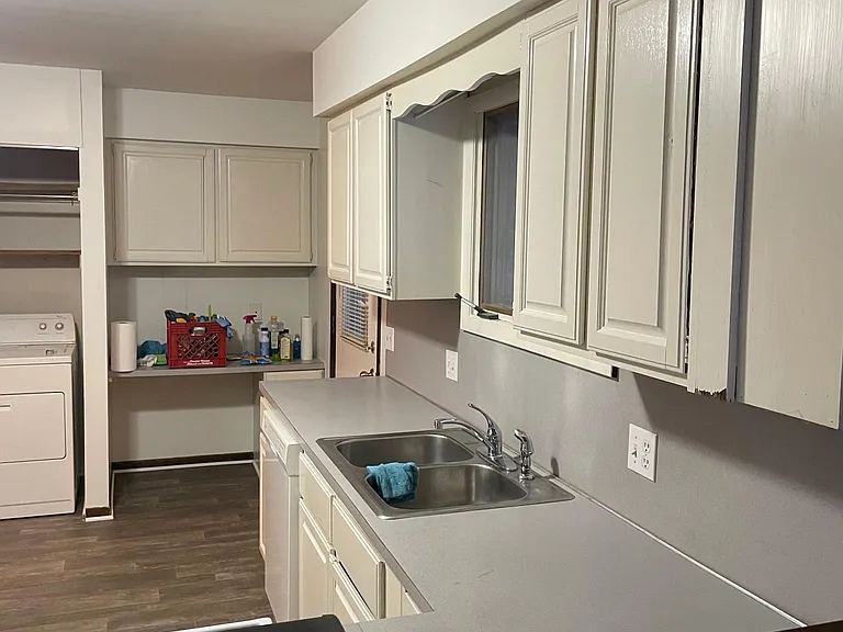 5632 Cascade Rd SE — Photo 2