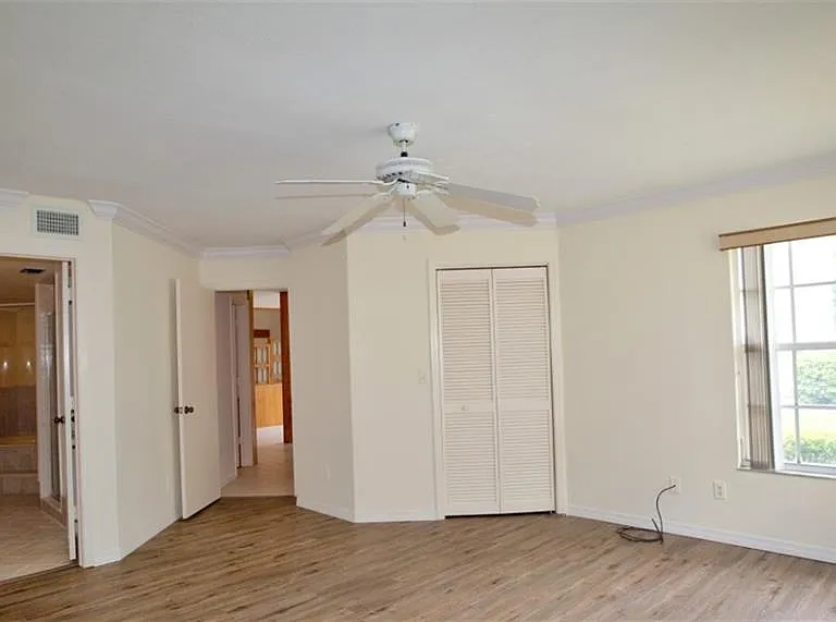 Monarch Cir — Photo 22