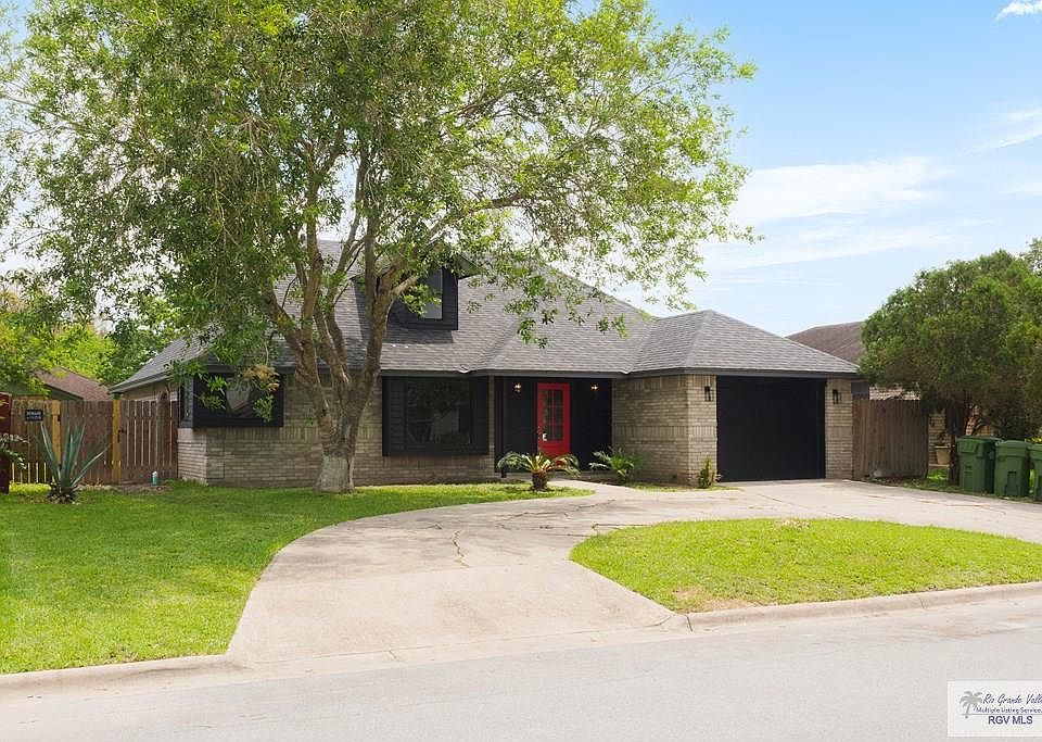 1st image of 3482 Queensway Dr