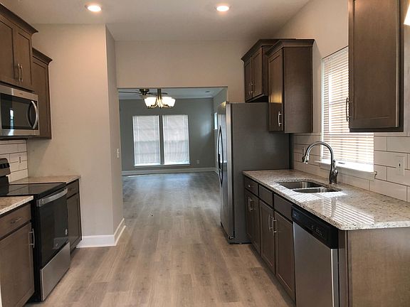 5th image of 813 Goswell Dr Unit 336