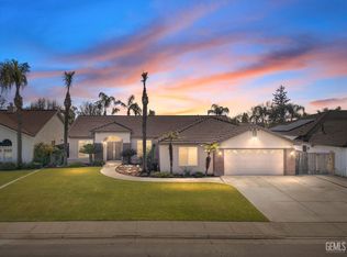 10901 Bellfounder Dr, Bakersfield, CA 93312