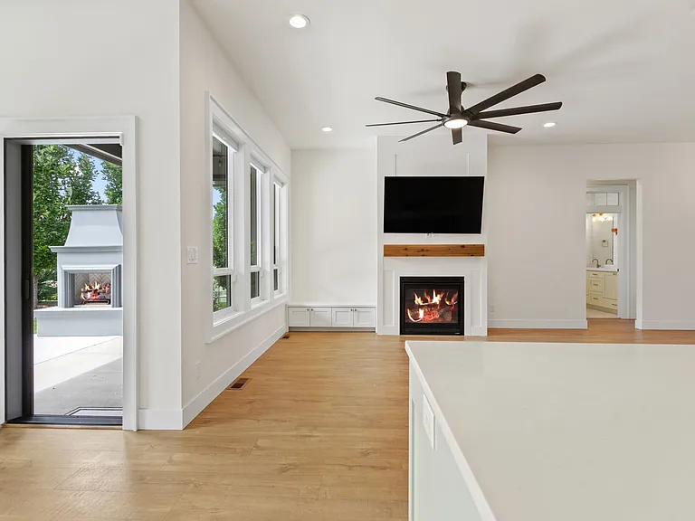 207 W Wrangler St — Photo 21