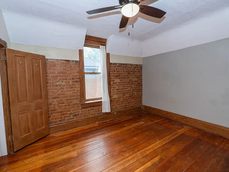 2660 Jefferson Ave — Photo 20