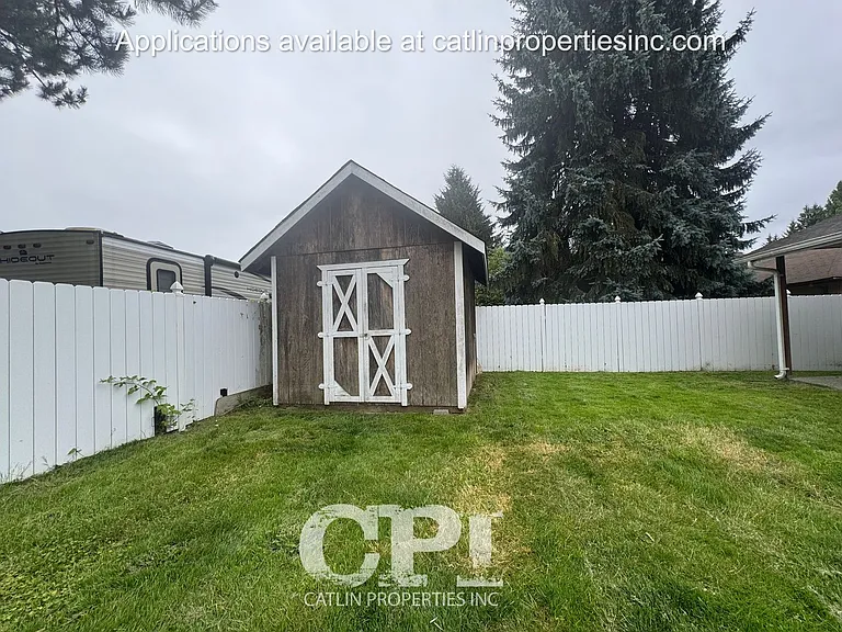 744 Woodard Ave NE — Photo 18