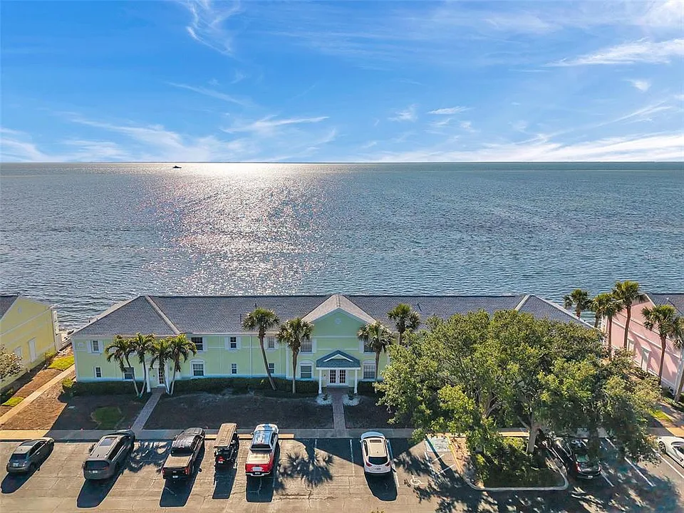 5118 Coquina Key Dr SE #B