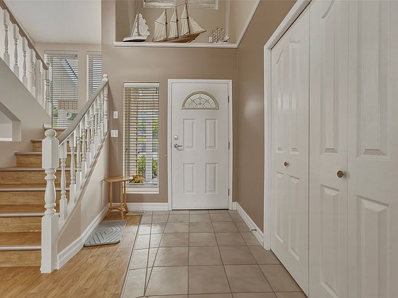 3rd image of 19 Preston Cres