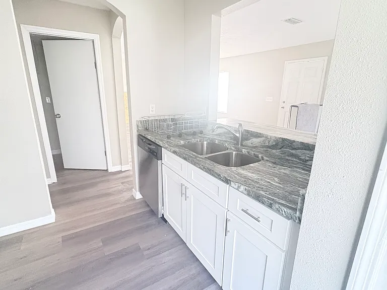 4104 Gradstone Pl — Photo 5