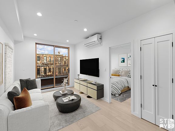 3rd image of 1426 Greene Ave #3R
