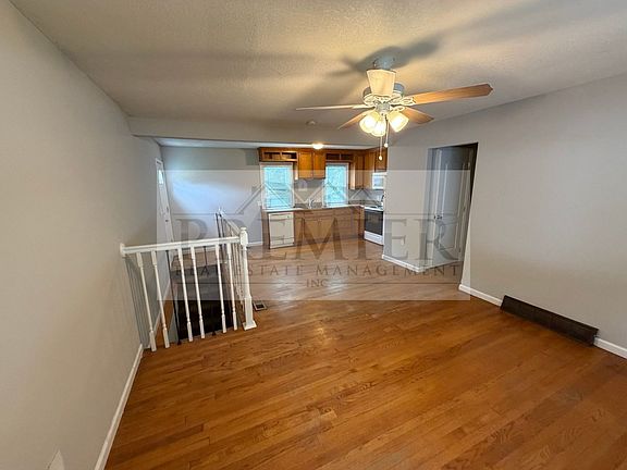 3rd image of 504 Westwood Dr
