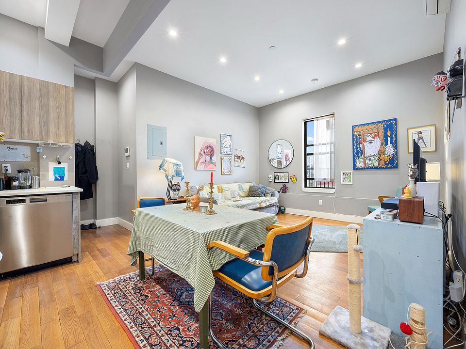 1st image of 1259 Saint Johns Pl #2R