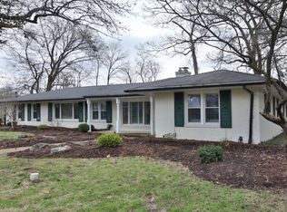 12 Foxboro Rd, Saint Louis, MO 63124