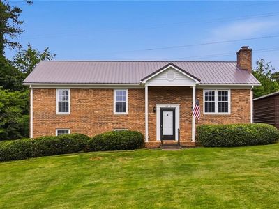 3593 Deerhunter Ln, Tobaccoville, NC, 27050