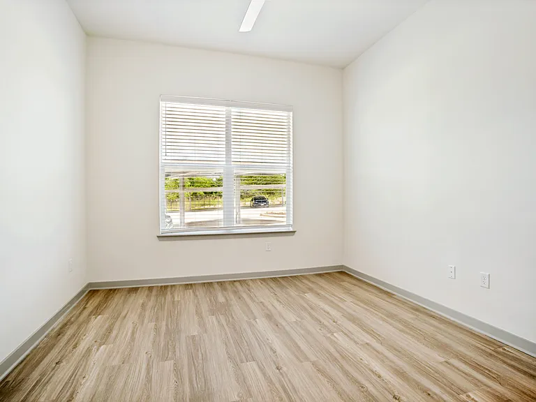 Jefferson Arbor Townhomes — Photo 10