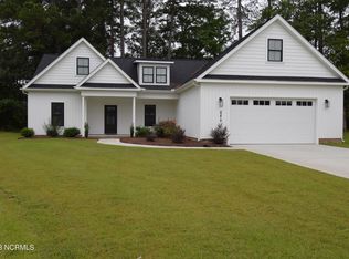 4274 Pinehurst Ct, Farmville, NC 27828