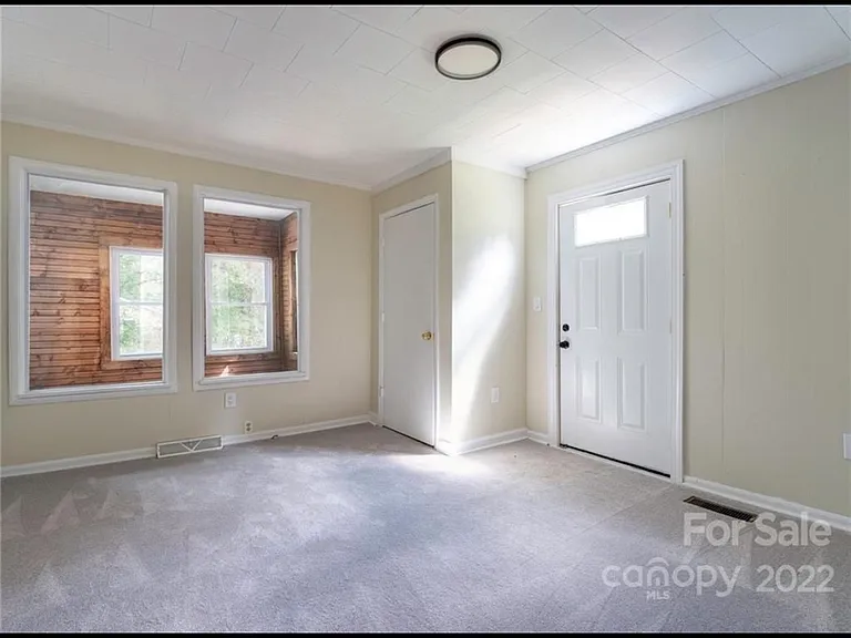 417 Beech St — Photo 4