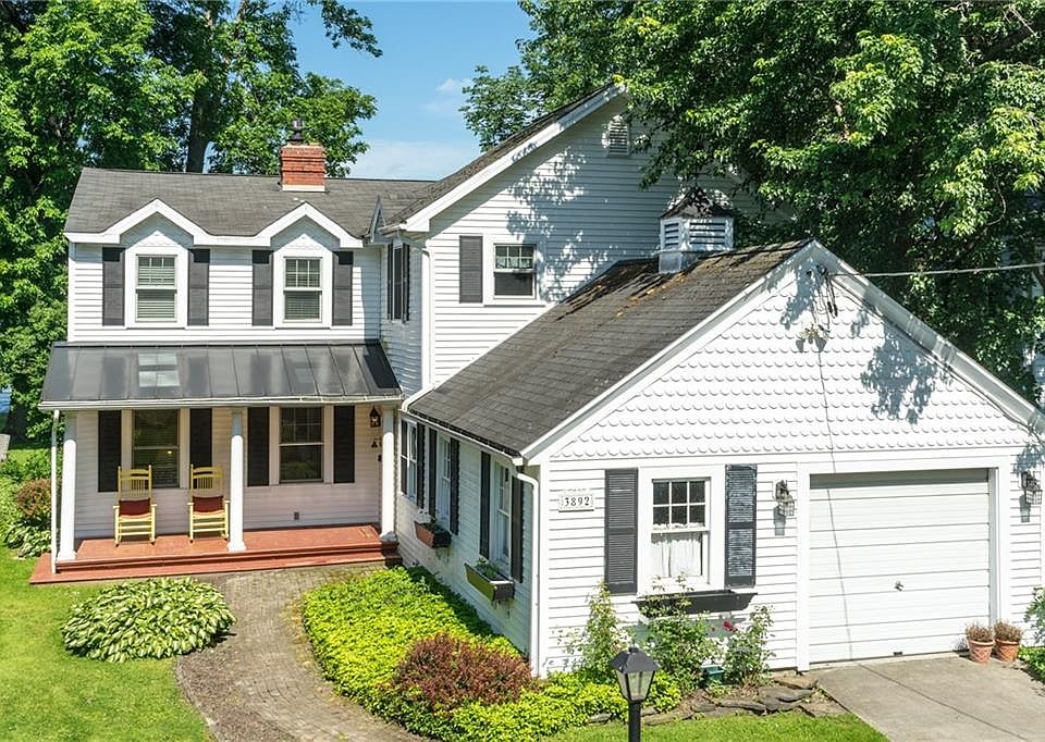 1st image of 3892 Park Way
