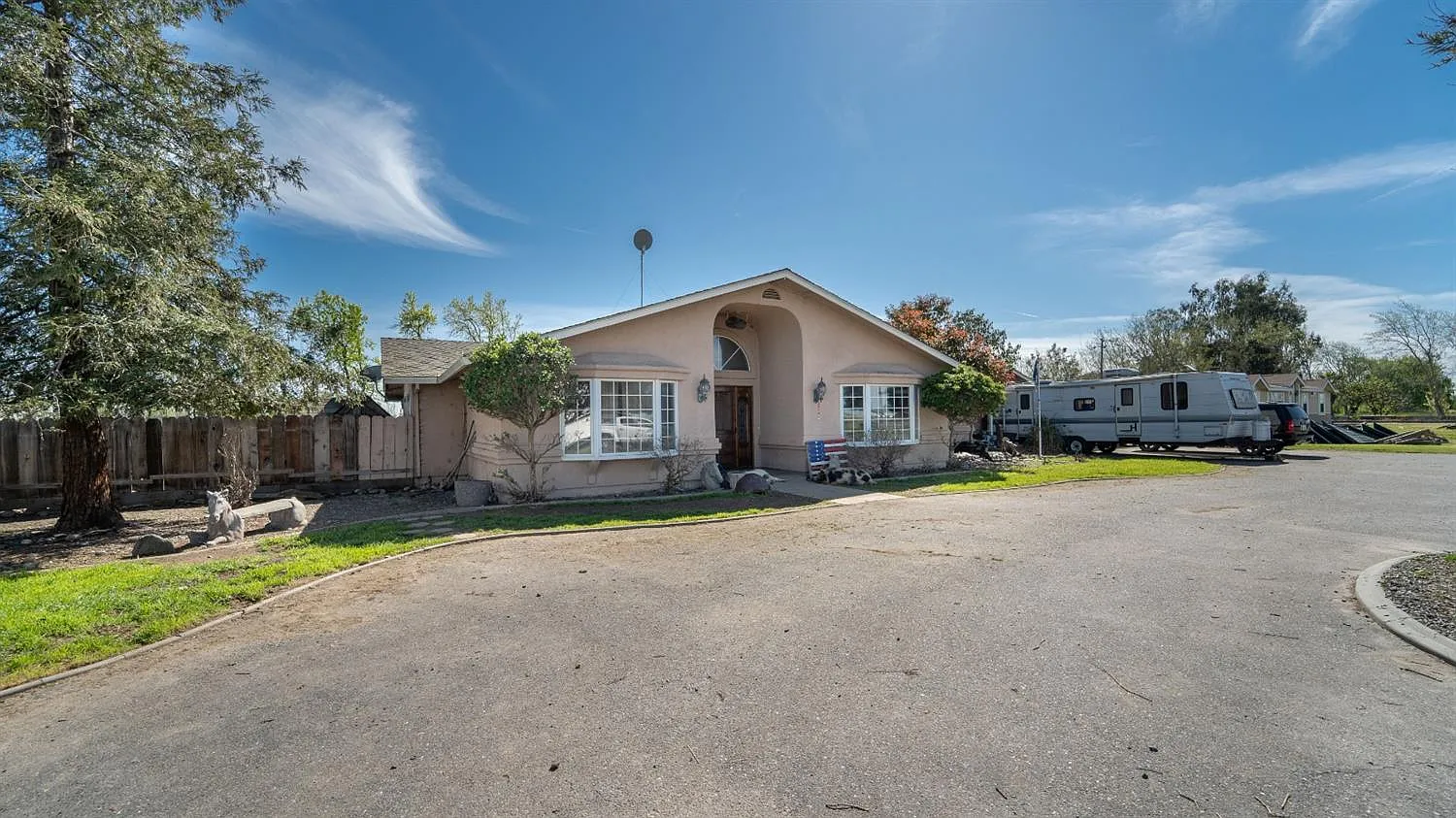 25302 E Dodds Rd photo 1