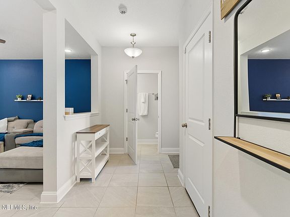 4th image of 13964 STERELY Court N