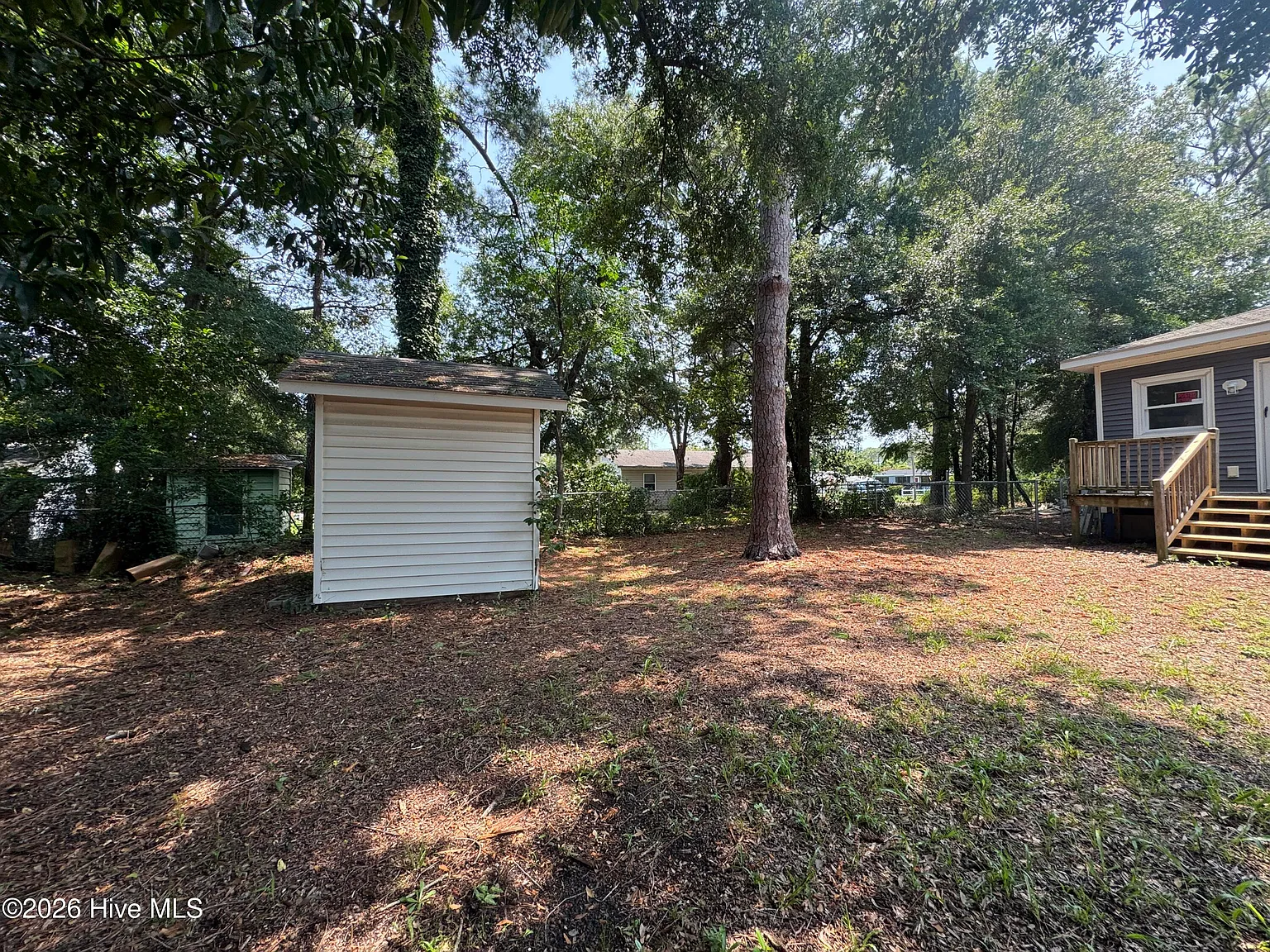3 bed, 2.0 bath, 1150 sqft, $2,095 — Photo 3