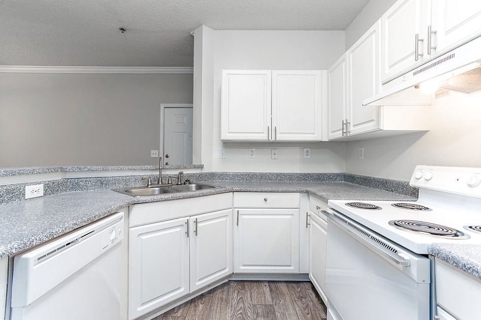 1st image of 6595 Mount Zion Blvd #2B-2Ba-1012Sqft