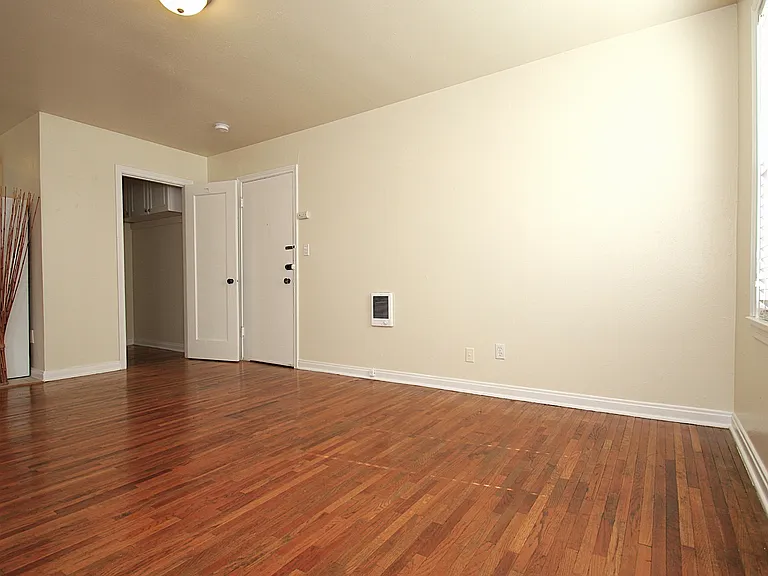 2110 N 30th St #8 — Photo 5