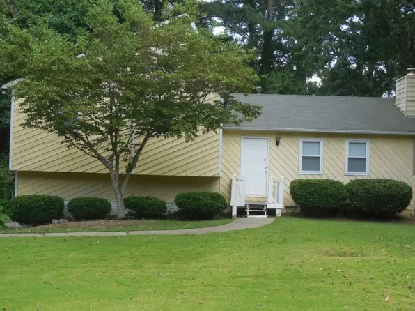 3095 Barrett Ct, Powder Springs, GA 30127