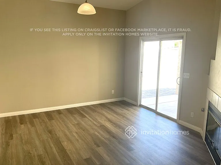 1629 Palmae Way — Photo 4