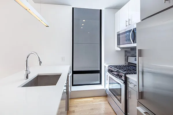 Rented by Living New York | media 13