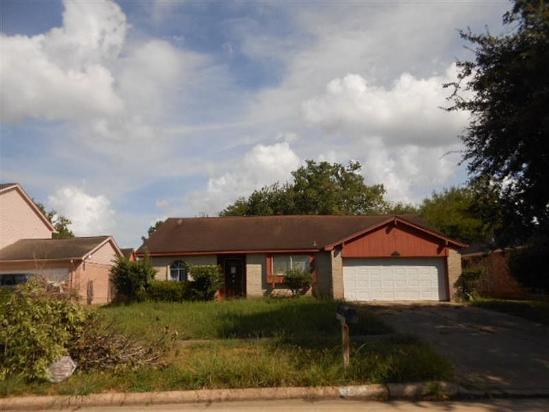 1st image of 15931 Cardono Ln