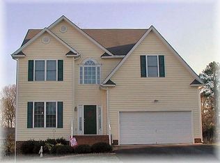 12426 Ivyridge Ct, Chester, VA 23831