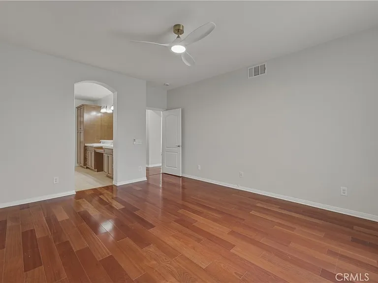 65 Wonderland — Photo 15