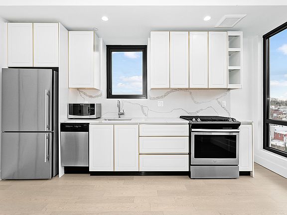 2nd image of 571 4th Ave #902