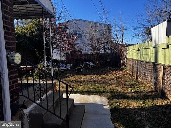 3rd image of 4118 Princeton Ave