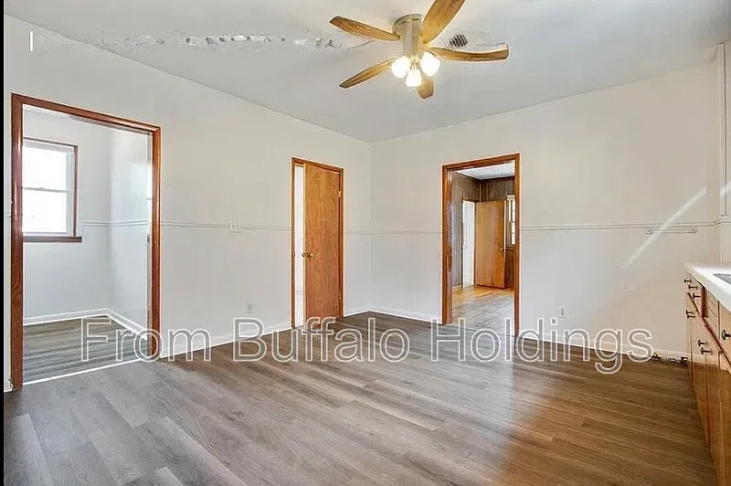 2 bed, 1.0 bath, 1000 sqft, $1,050 — Photo 4