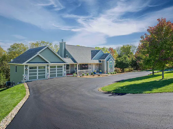 3 Basswood Ln, Galena, IL 61036