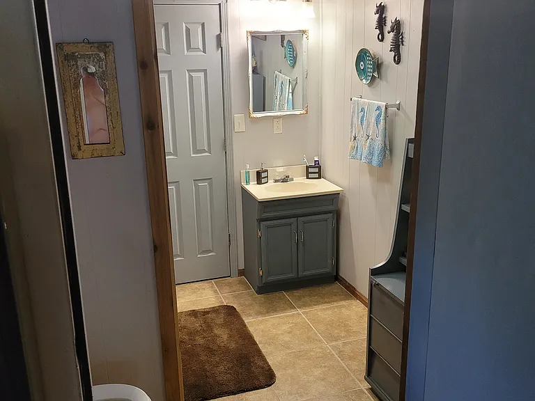 5650 Sandview Dr — Photo 9