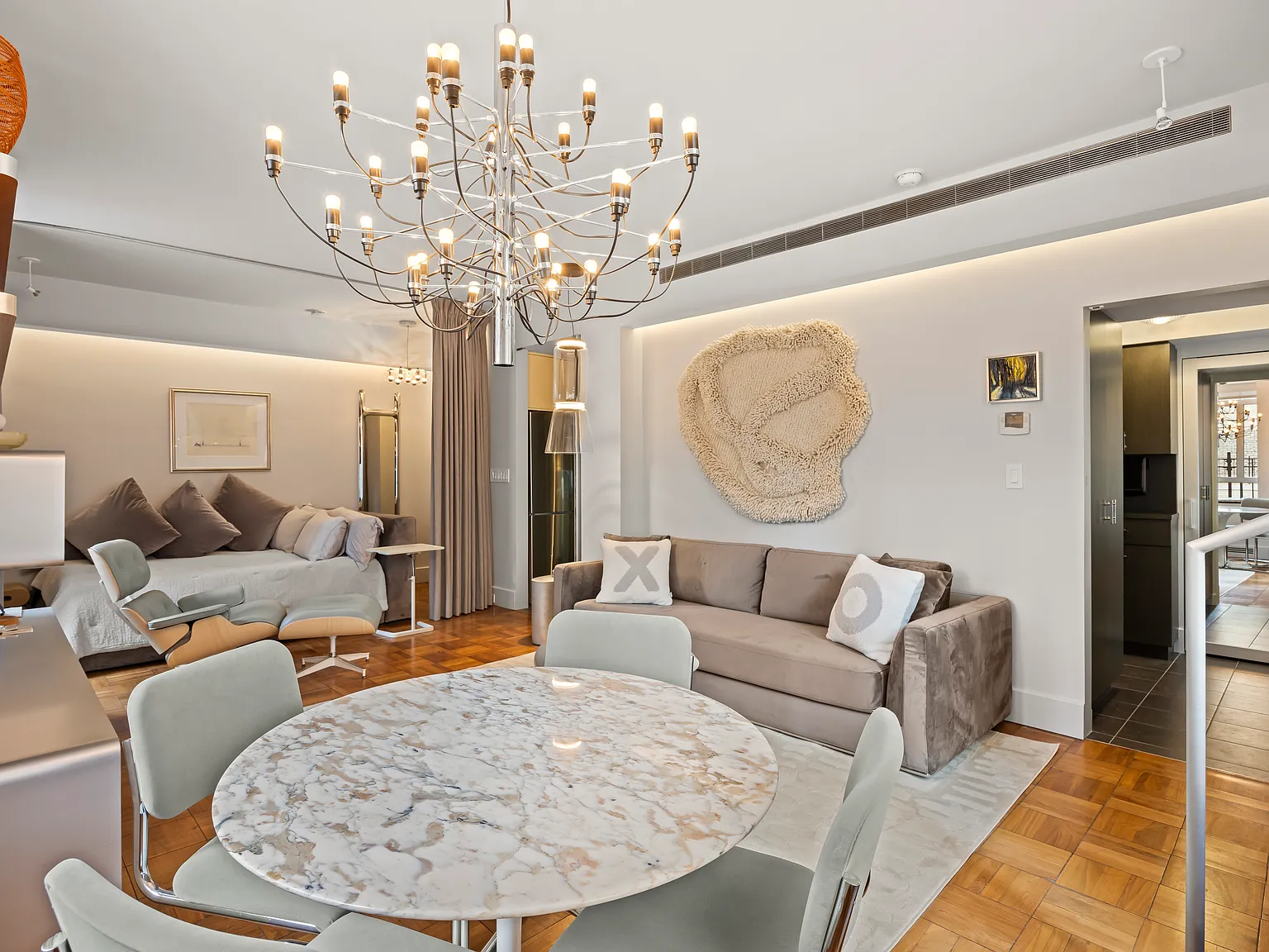 25 Central Park West — Photo 2