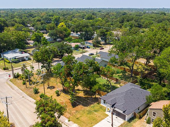 4th image of 4740 Cranfill Dr