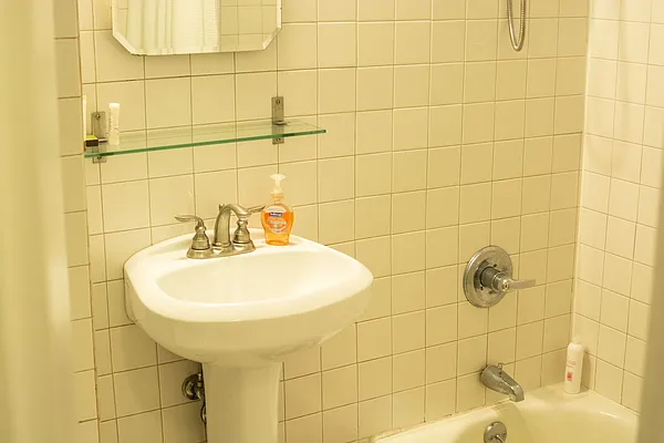 Rented by Triplemint | media 16