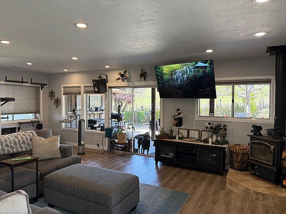 4th image of 2375 Old Calaveras Rd
