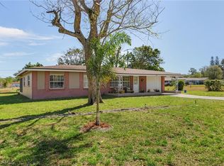2226 Parkview Dr #E, Fort Myers, FL 33905