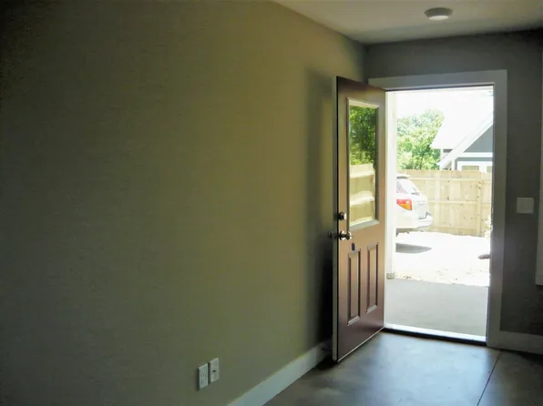 111 Arco Rd APT B, Asheville, NC 28805
