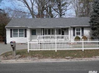 148 Nichols Rd, Nesconset, NY 11767