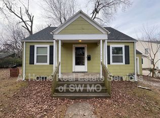 1913 S Dollison Ave, Springfield, MO 65807