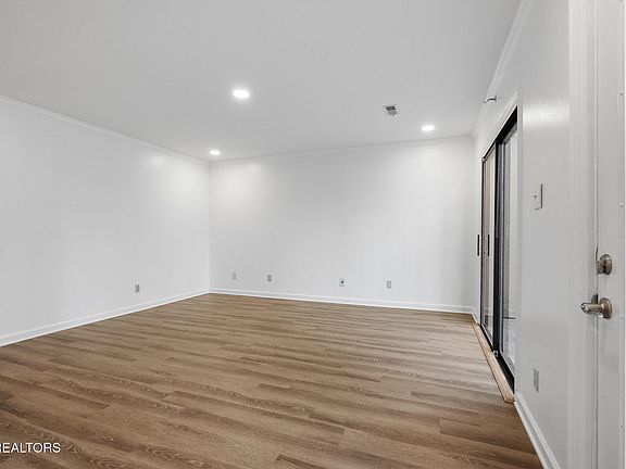 4th image of 8707 Olde Colony Trl APT 15